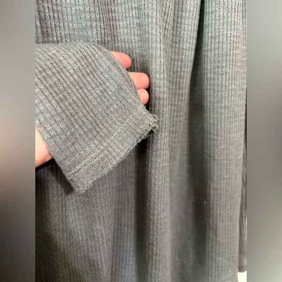 We The Free Light Weight Long Sleeve Waffle Knit Tunic Top Like New Medium - Picture 7 of 9